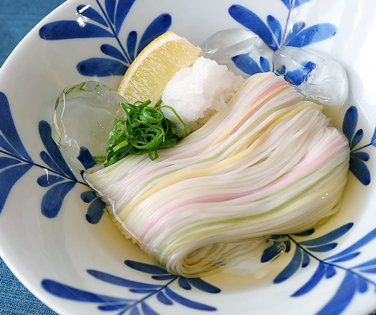 五色そうめん写真