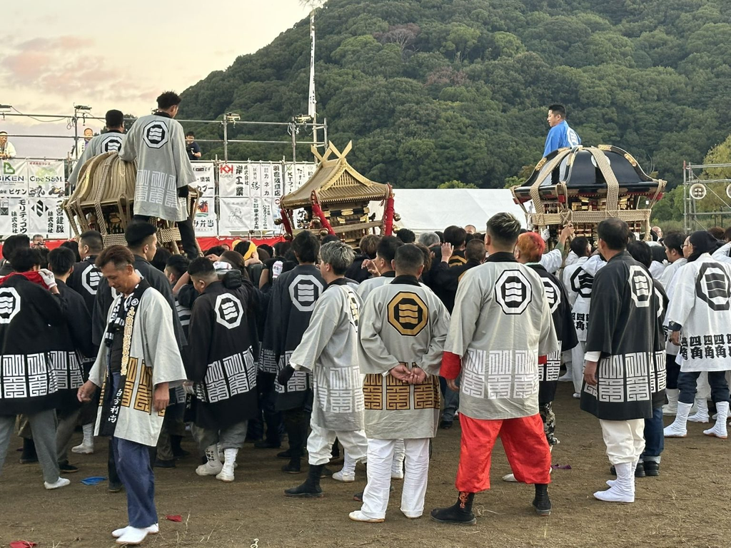 お堀での鉢合わせ