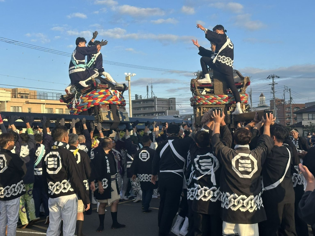 桑原八幡神社例大祭 鉢合わせ