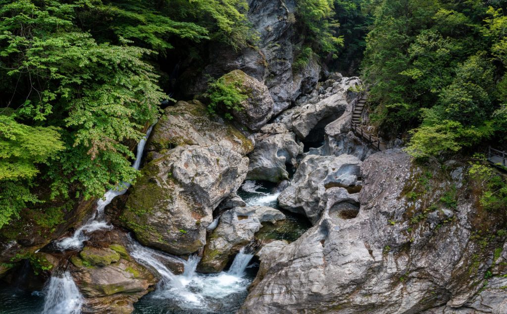八釜の甌穴群写真