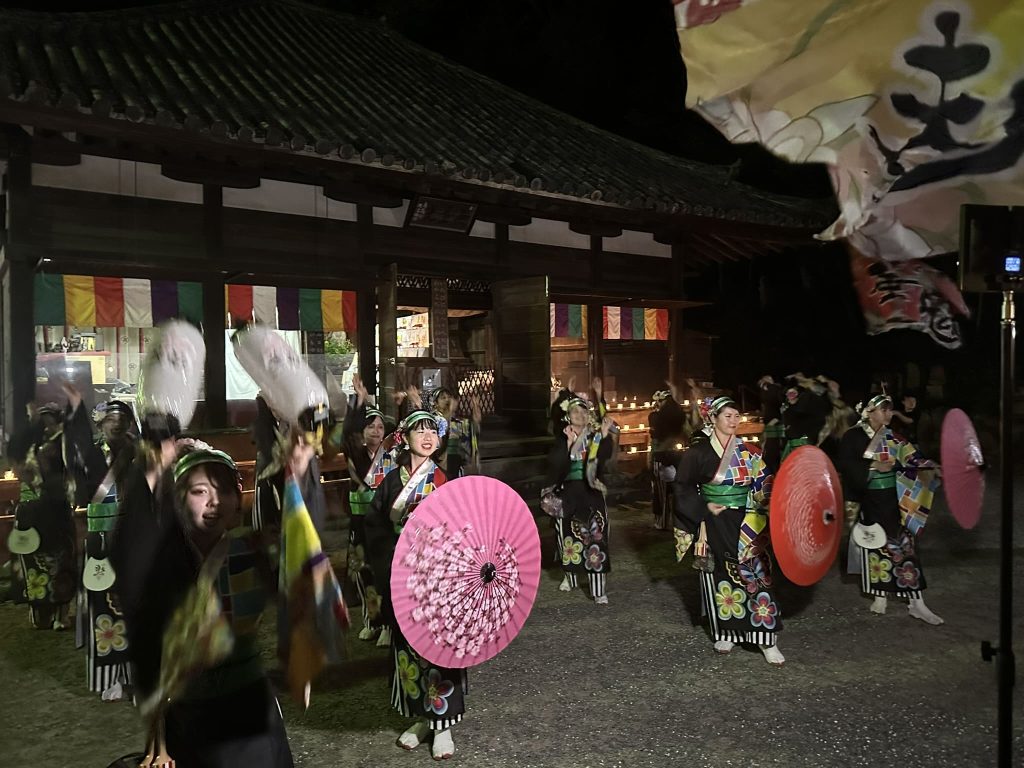 大施餓鬼会の万灯会 よさこい踊り