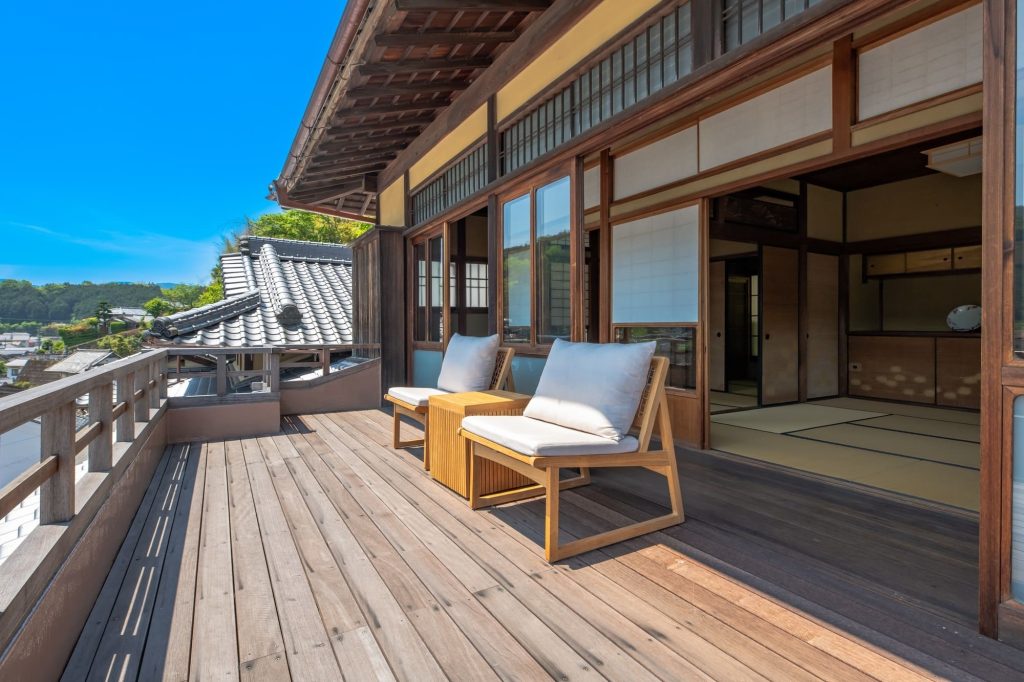 盤泉荘 (旧松井家住宅)