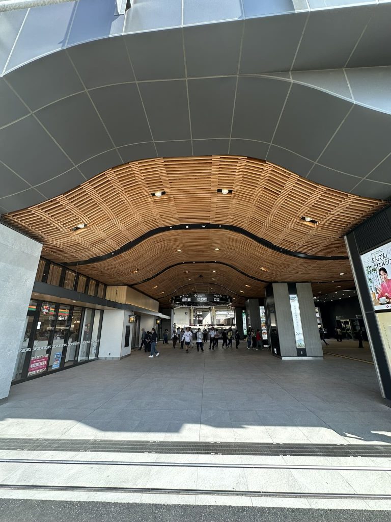JR松山駅