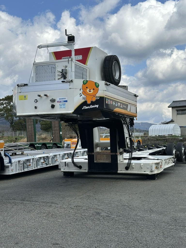 大きな車の機械にみきゃん