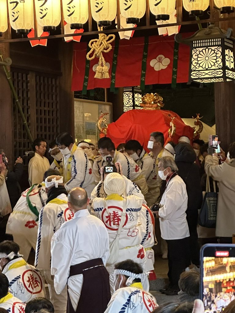 伊豫豆比古命神社の椿祭りお神輿6