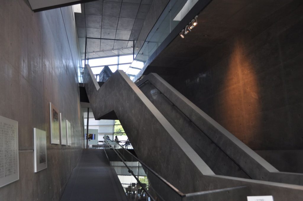 坂の上の雲ミュージアム写真