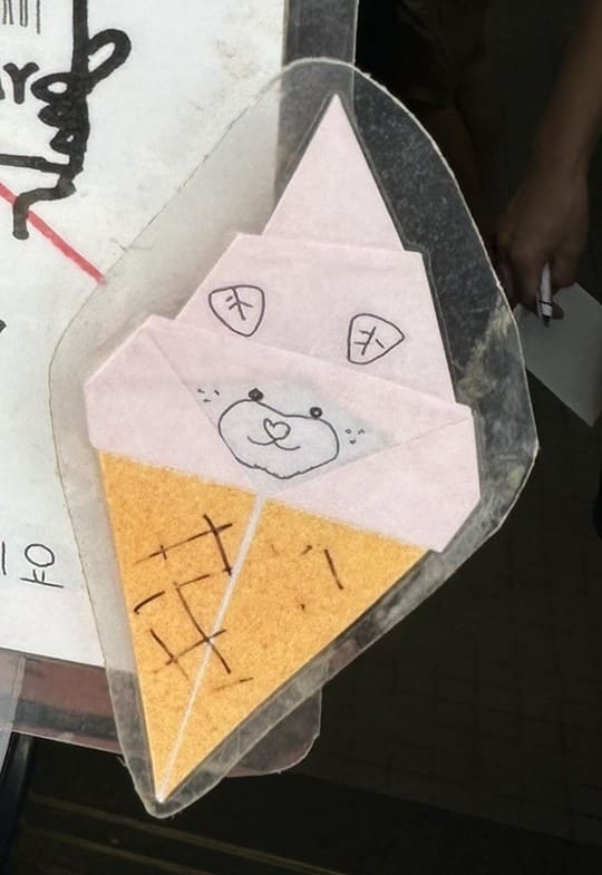 お支払いは現金のみです。よく見ると秀逸なアイスみきゃん！（みきゃん目撃情報その419）2