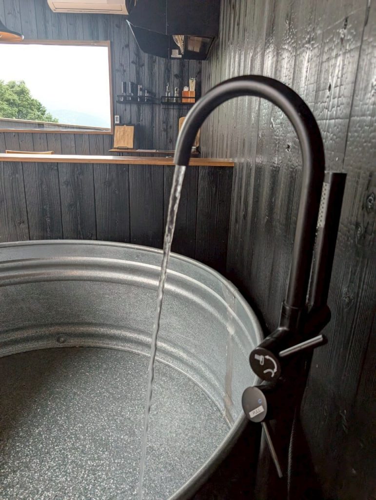 翠棟の別棟水風呂