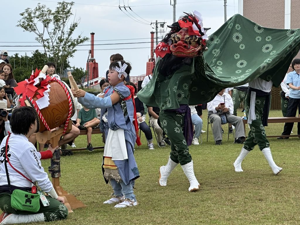 八幡浜秋祭り唐獅子写真