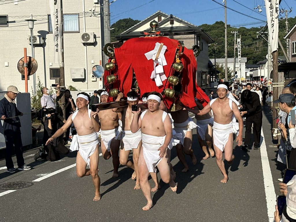 勝岡八幡神社秋祭り写真