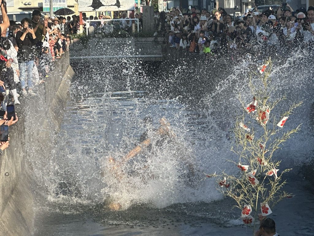 北条秋祭り 神輿みぞぎ写真