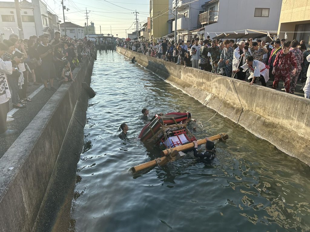 北条秋祭り 神輿みぞぎ写真