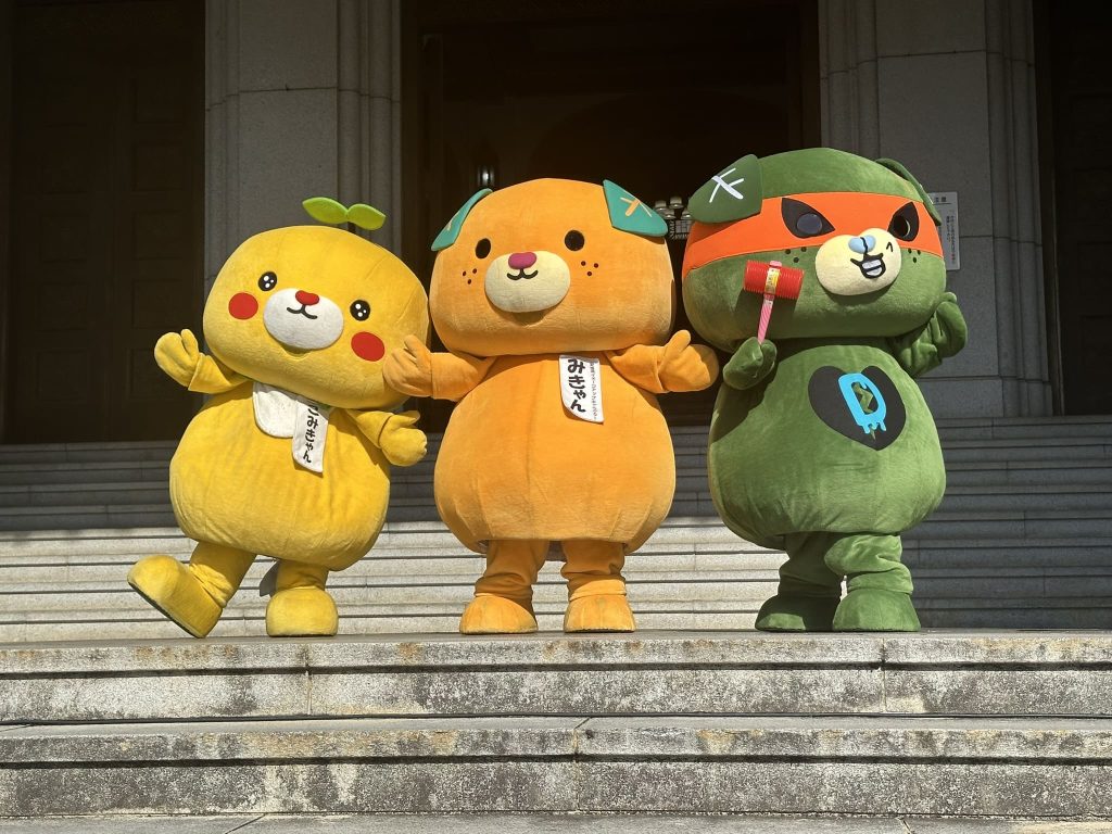 みきゃん、ダークみきゃん、こみきゃん