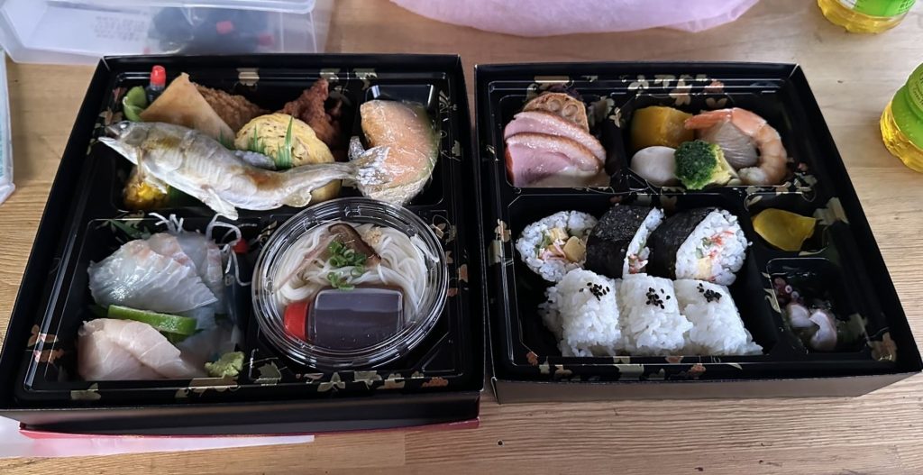 大洲の屋形船お弁用写真