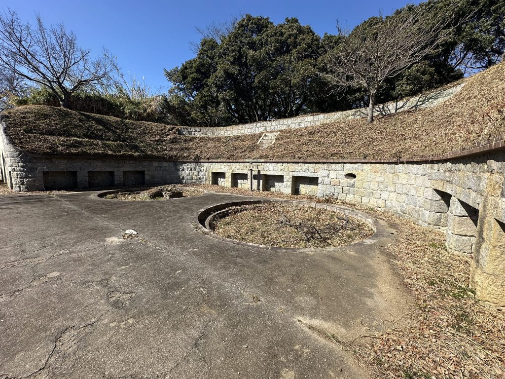 28センチ榴弾砲が設置されていた砲台跡