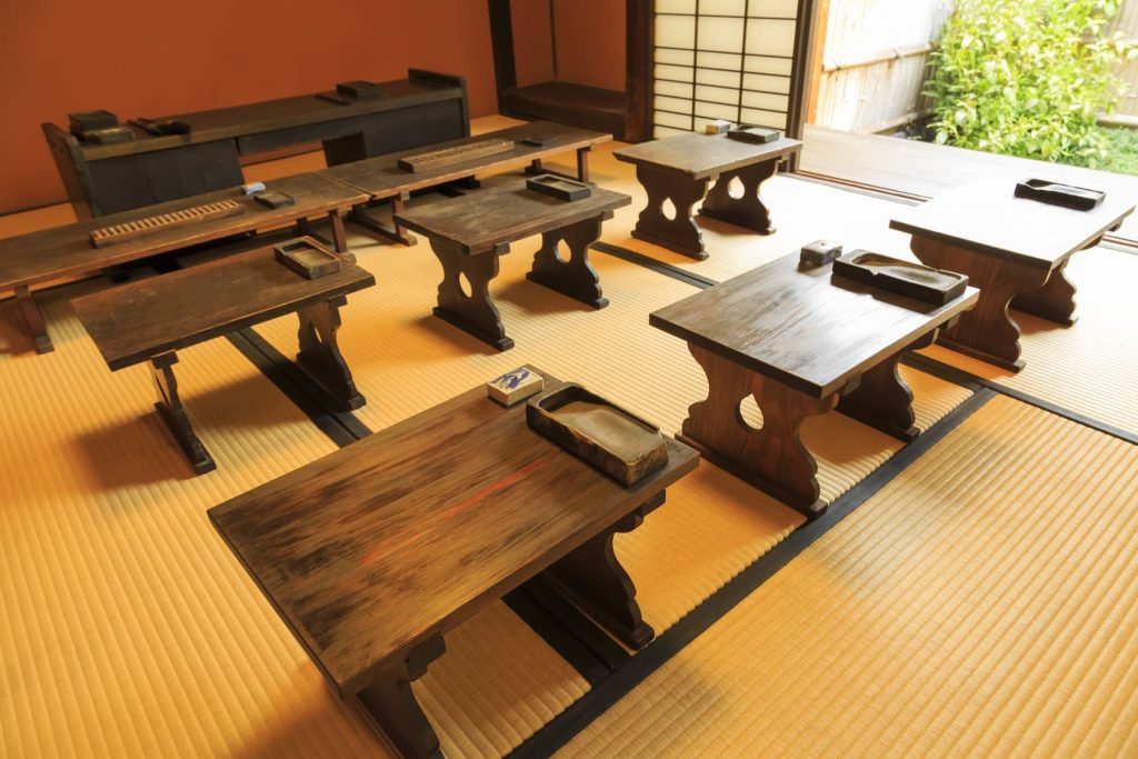 写真は当時の塾の雰囲気が感じられるサンプル画像です。