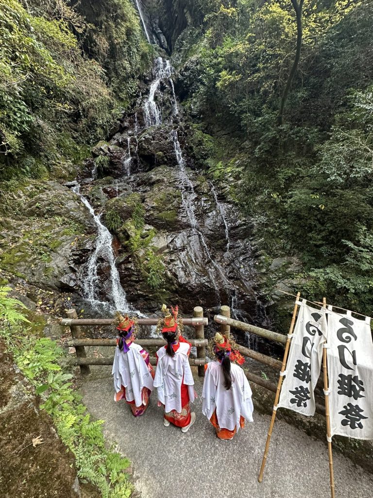 白滝るり姫まつり　愛媛県大洲市白滝