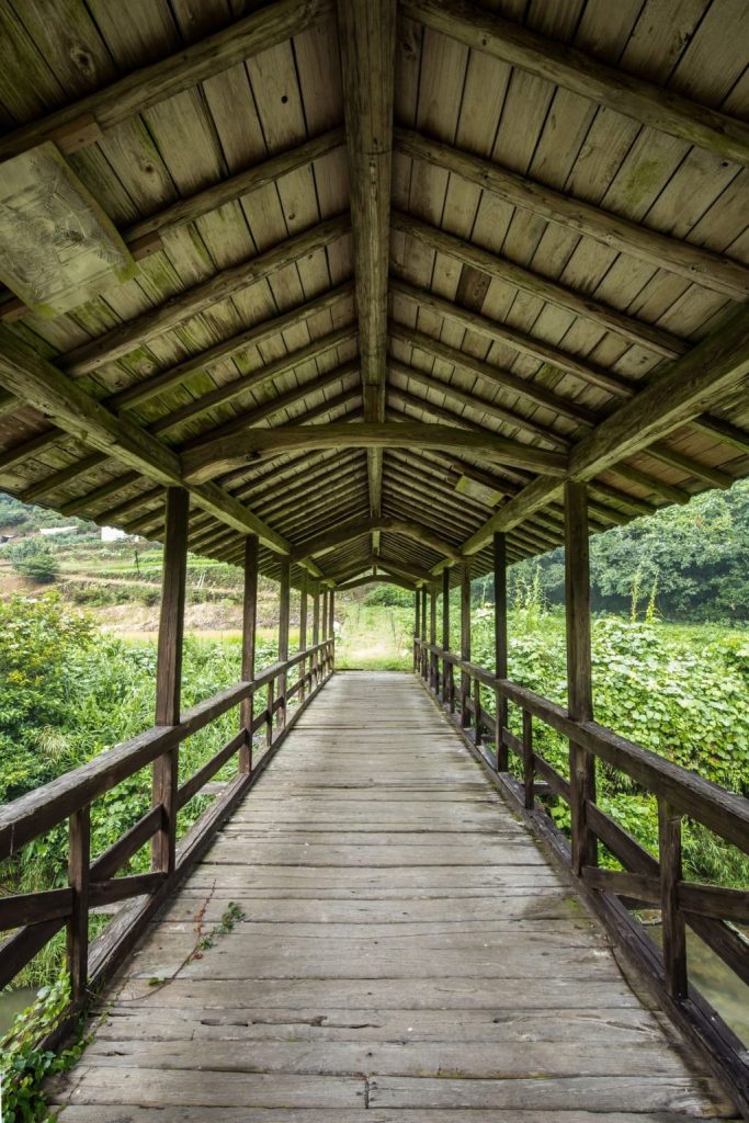 弓削神社の太鼓橋(愛媛県喜多郡内子町)