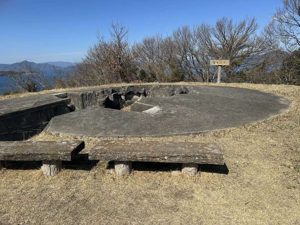 司令塔跡(展望台)(愛媛県今治市 小島の芸予要塞跡散策)