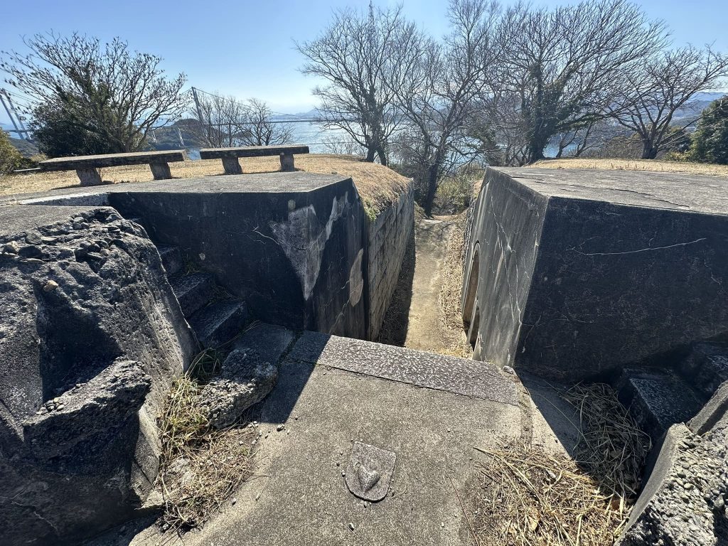 司令塔跡(展望台)(愛媛県今治市 小島の芸予要塞跡散策)