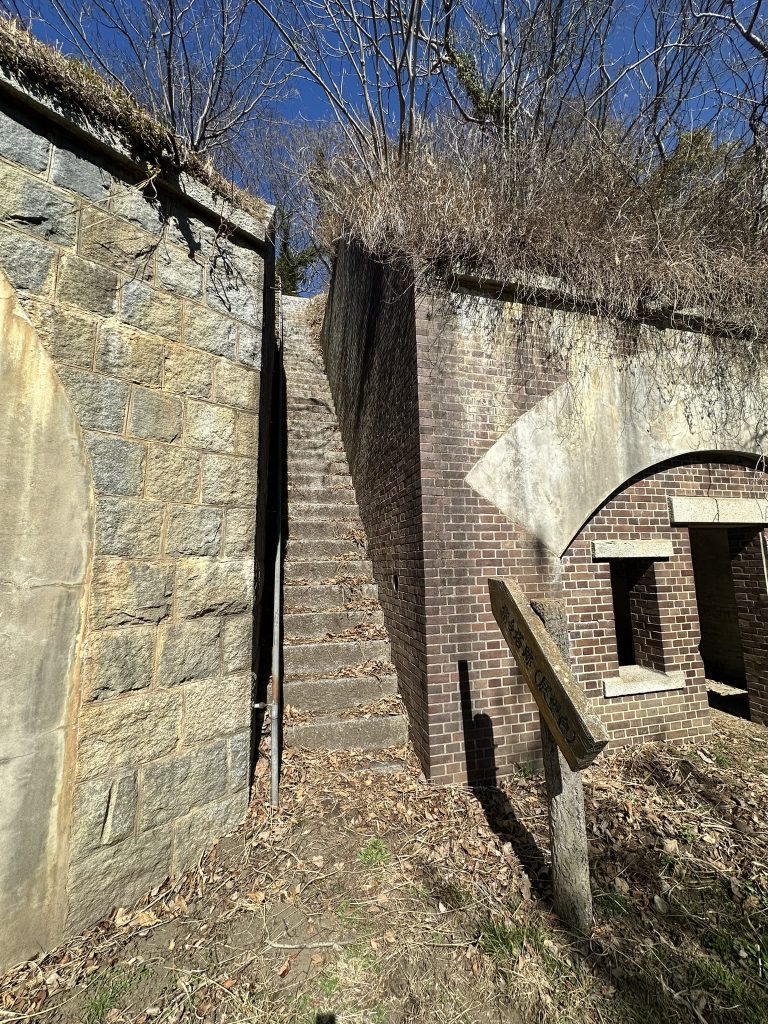 司令塔跡(展望台)(愛媛県今治市 小島の芸予要塞跡散策)