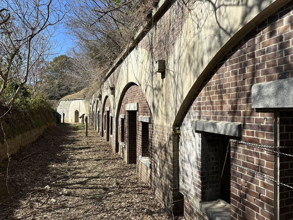 将校地下室跡(愛媛県今治市 小島の芸予要塞跡散策)