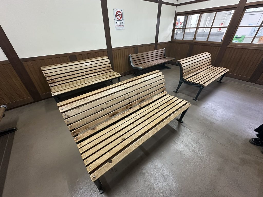 JR八幡浜駅