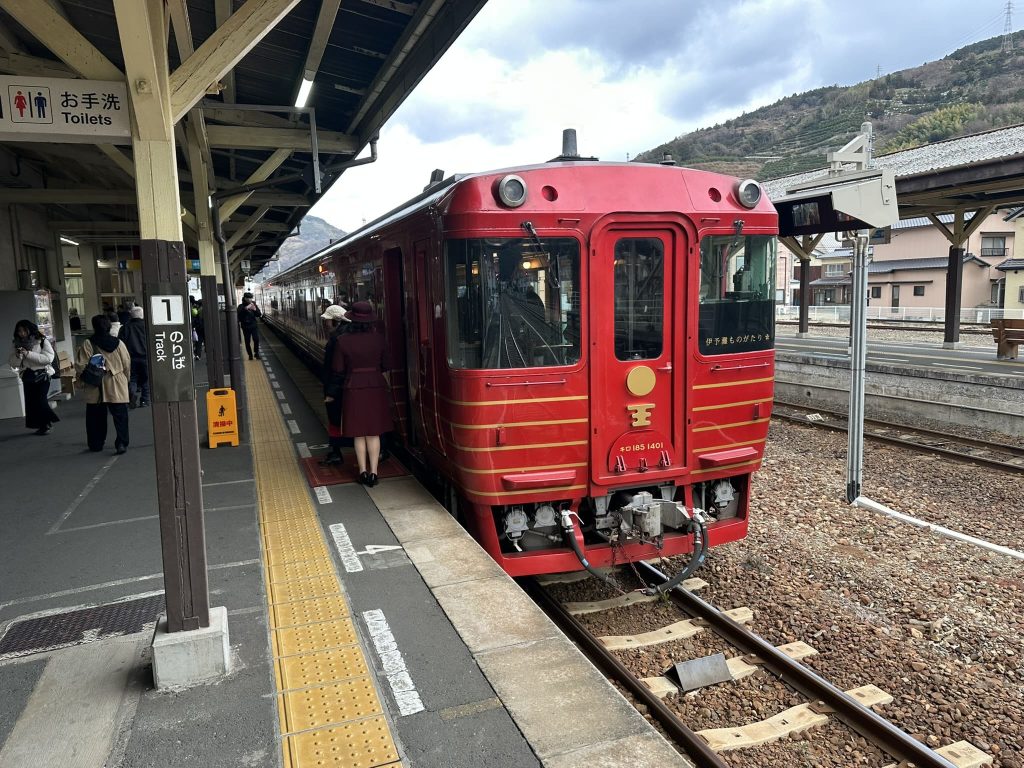 伊予灘ものがたり