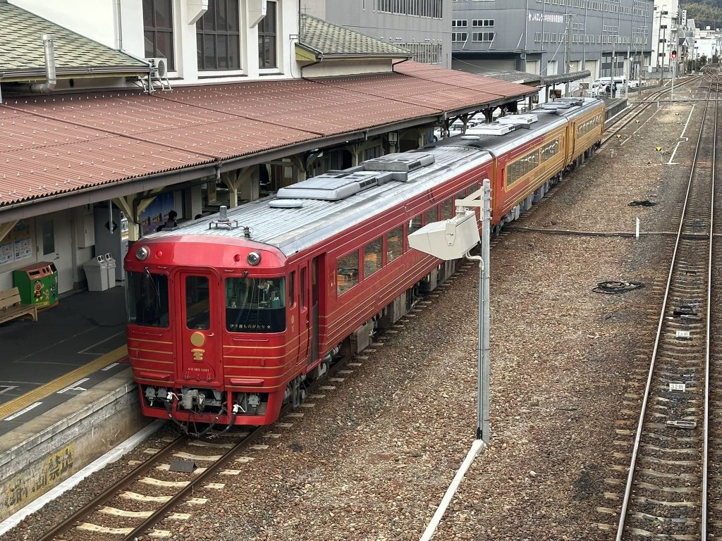 伊予灘ものがたり