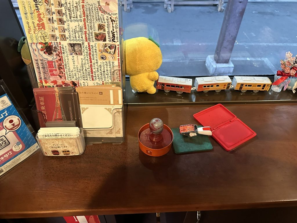 伊予灘ものがたりの列車内