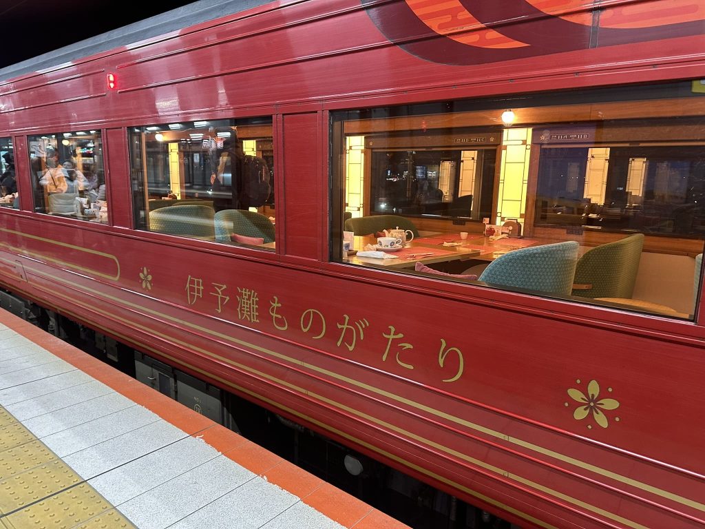 旅の終わり、終点のJR松山駅です