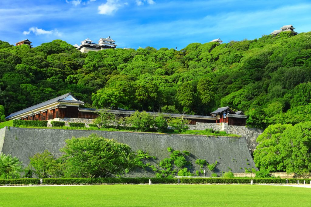 松山城と二之丸史跡庭園