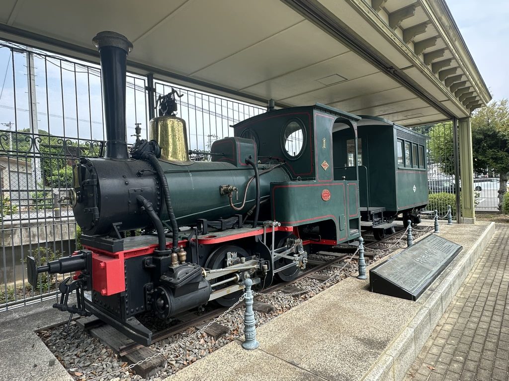 梅津寺公園の伊予鉄道1号機関車
