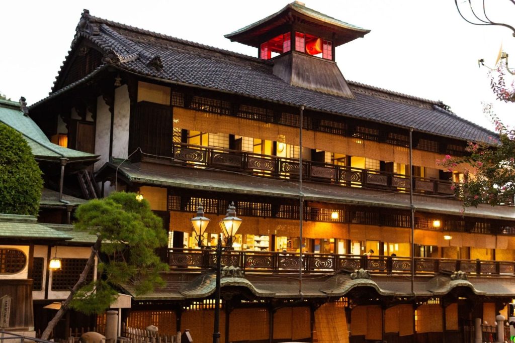 道後温泉本館