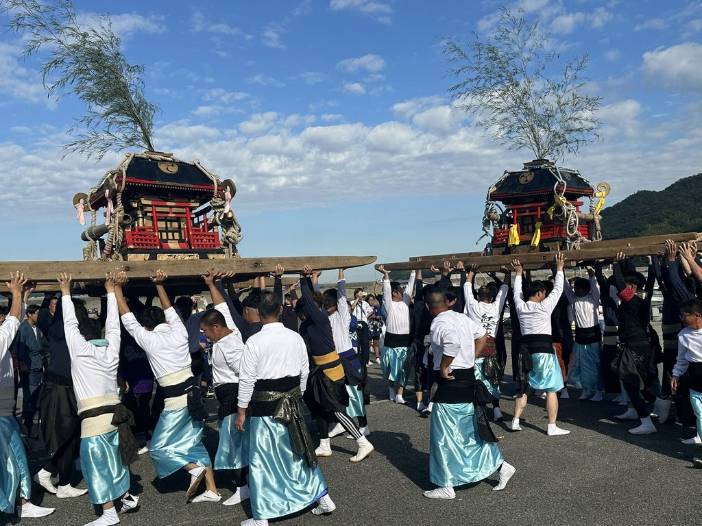 宮窪の秋祭り 鉢合わせ(喧嘩神輿)