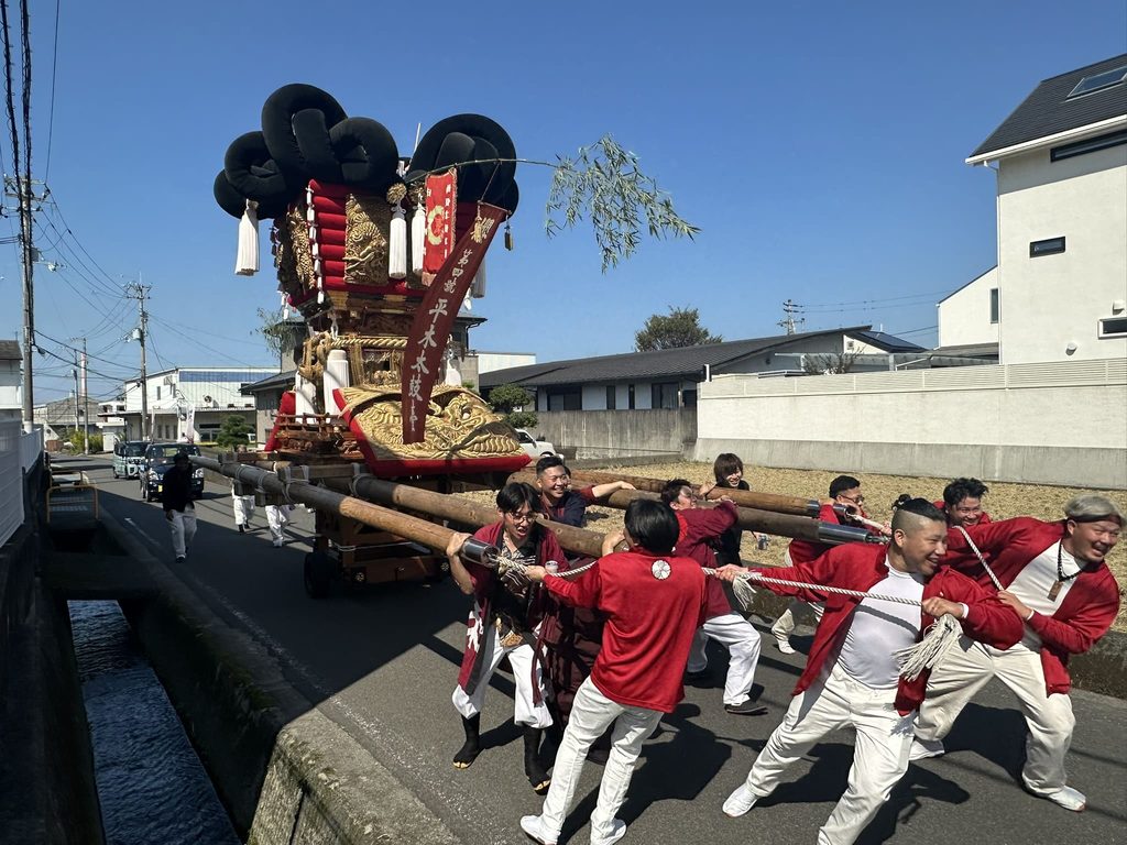 川之江秋祭り 太鼓台の町内巡行