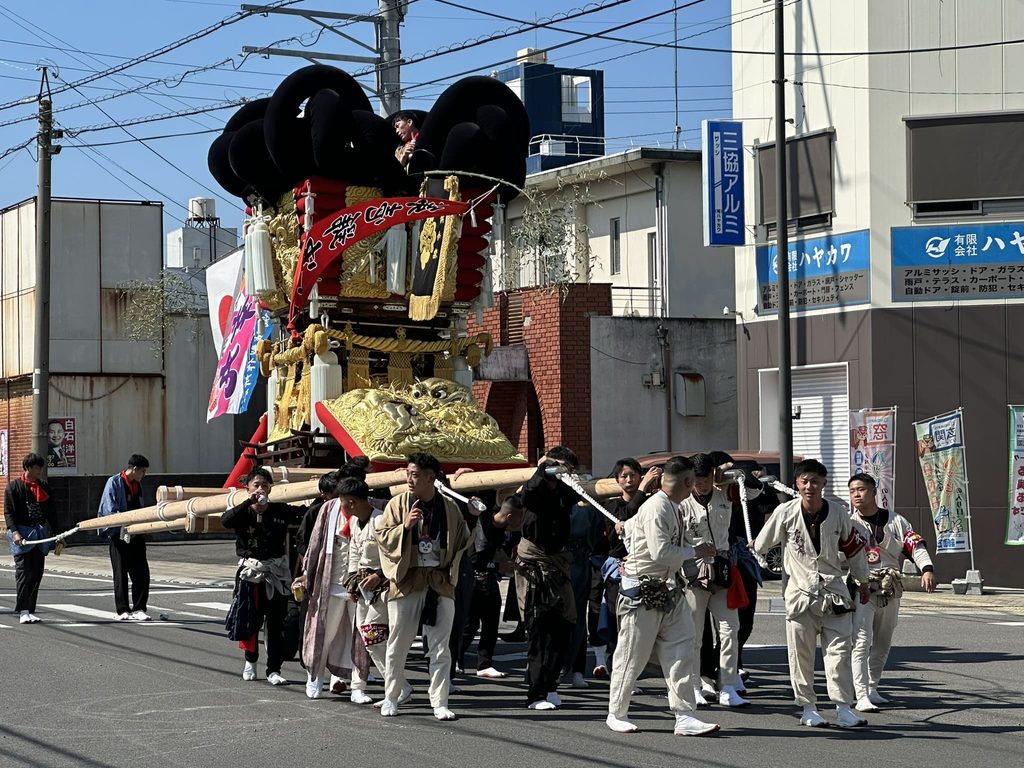 川之江秋祭り 太鼓台の町内巡行