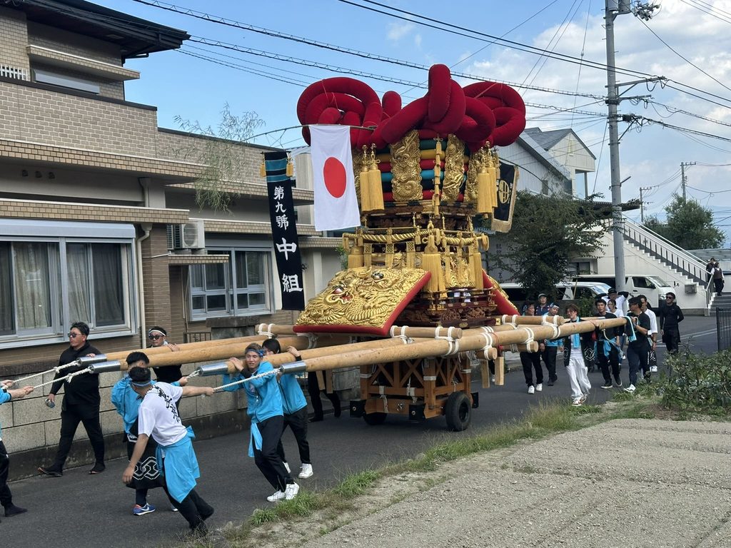 伊予三島秋祭り　地区内運行の様子