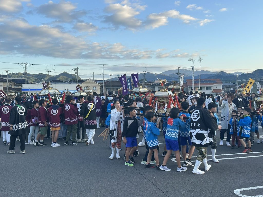 桑原八幡神社例大祭 神輿寄せ