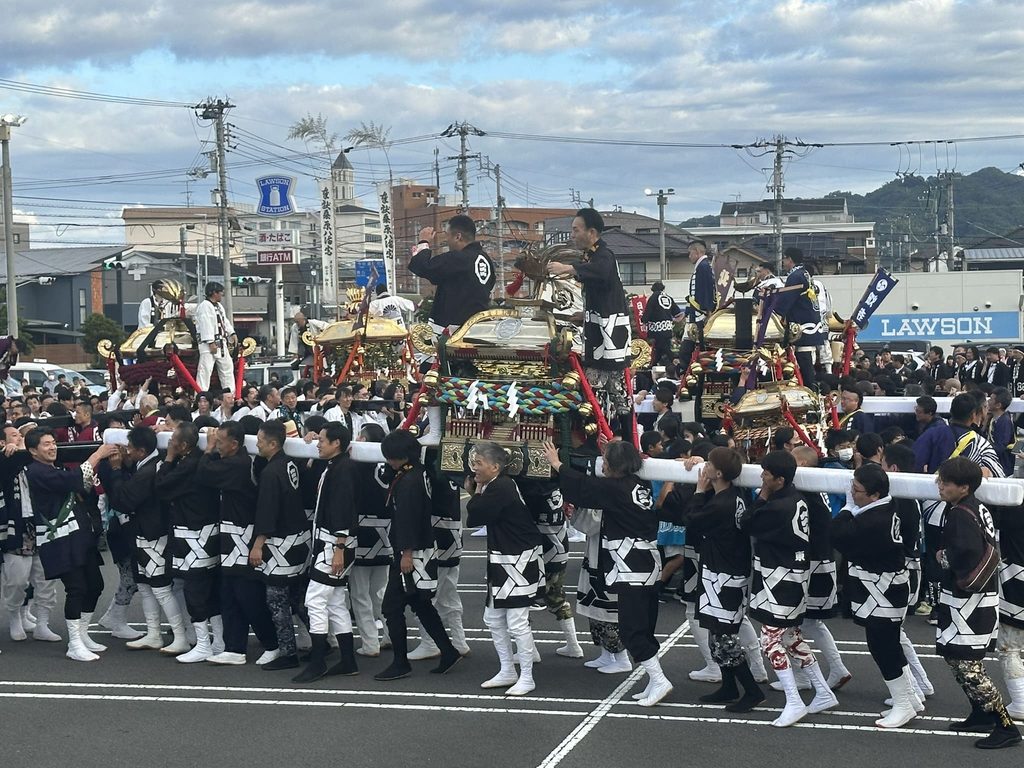 桑原八幡神社例大祭 神輿寄せ